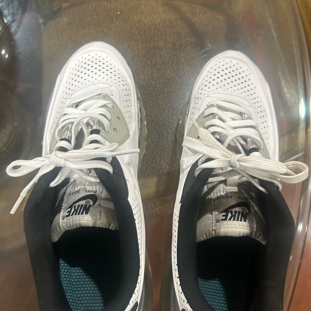 Nike air max tennis shoes:11 white grey leather . Good Condition cond. - Picture 4 of 7